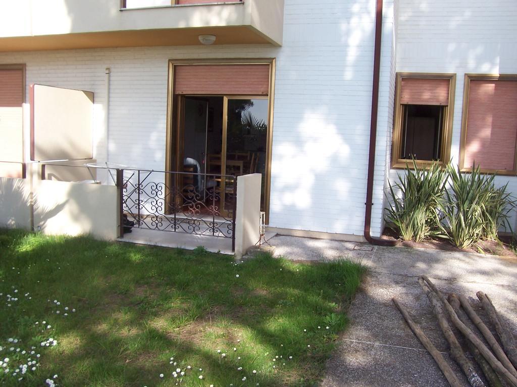 Residence Garden -Walterigato Apartments Solo Per Famiglie Lido di Jesolo Zewnętrze zdjęcie